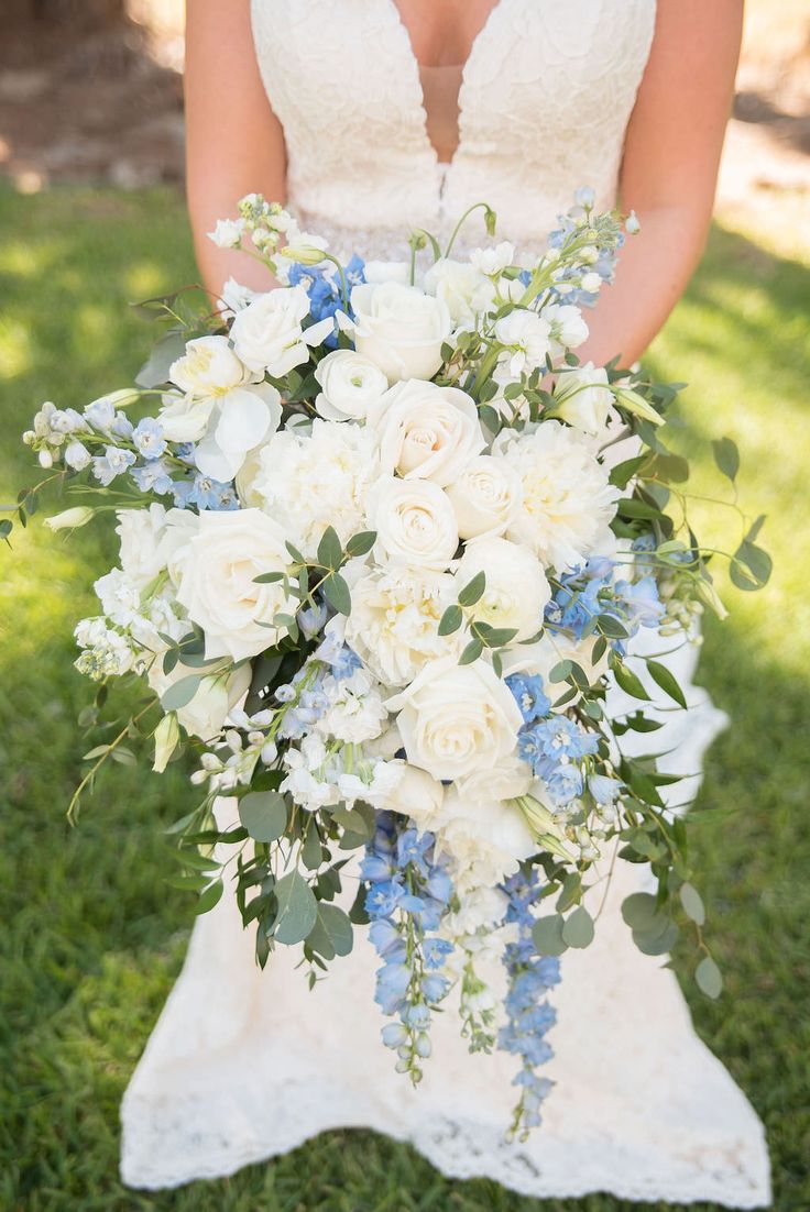 Best Flowers for Bridal Bouquet